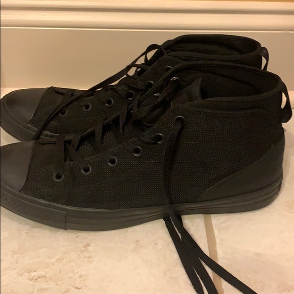 🆕black limited edition converse all stars - Picture 2 of 4